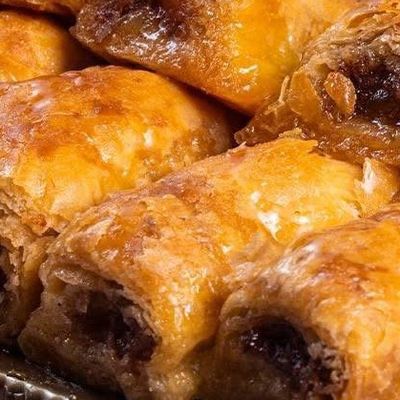 بقلاوة قرفة وتفاح