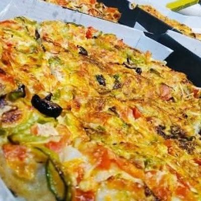 Smoked Turkey Oriental Pizza