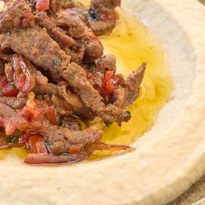 Hummus With Meat