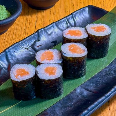 Hoso Salmon (6 Pieces)