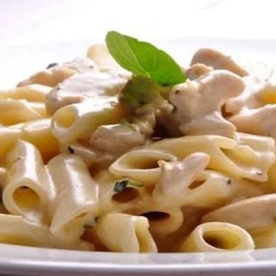 White Sauce Pasta With Meat