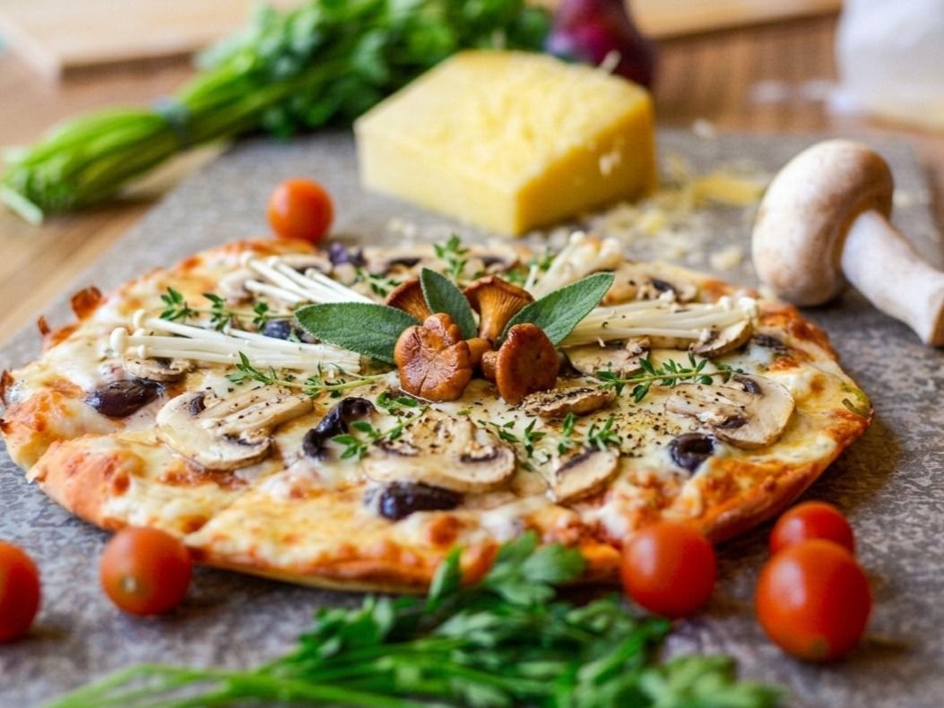 Cecilian Pizza With Mushroom