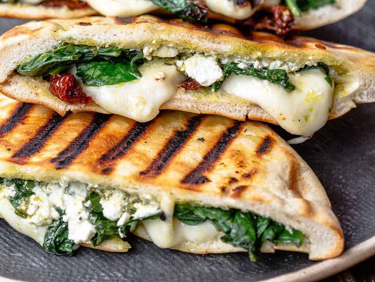 mozzarella cheese fingers sandwich