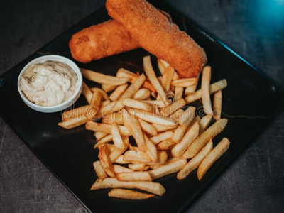 French Fries With Mozzarella Cheese Platter