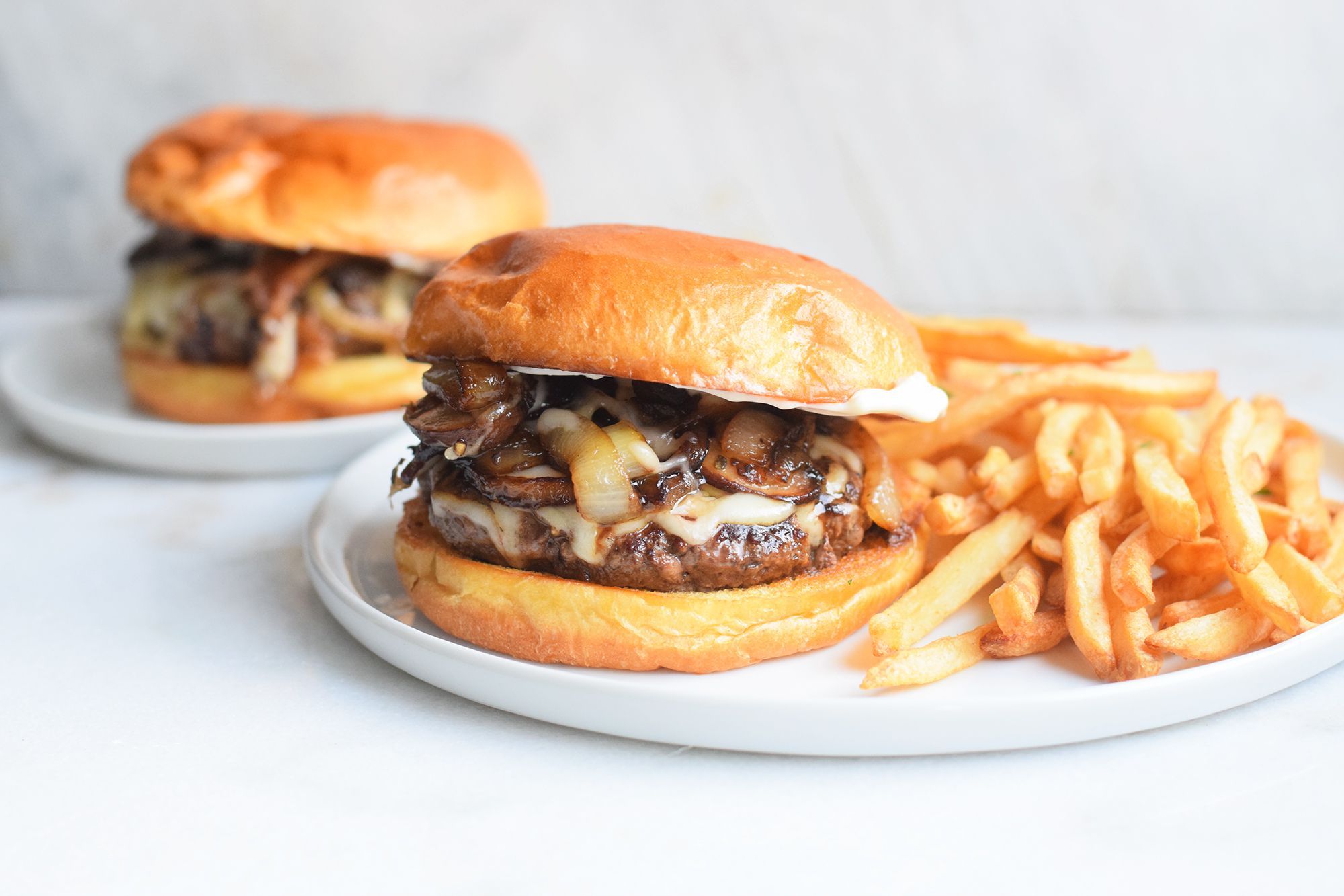 Burger Mushroom And Swis Sandwich