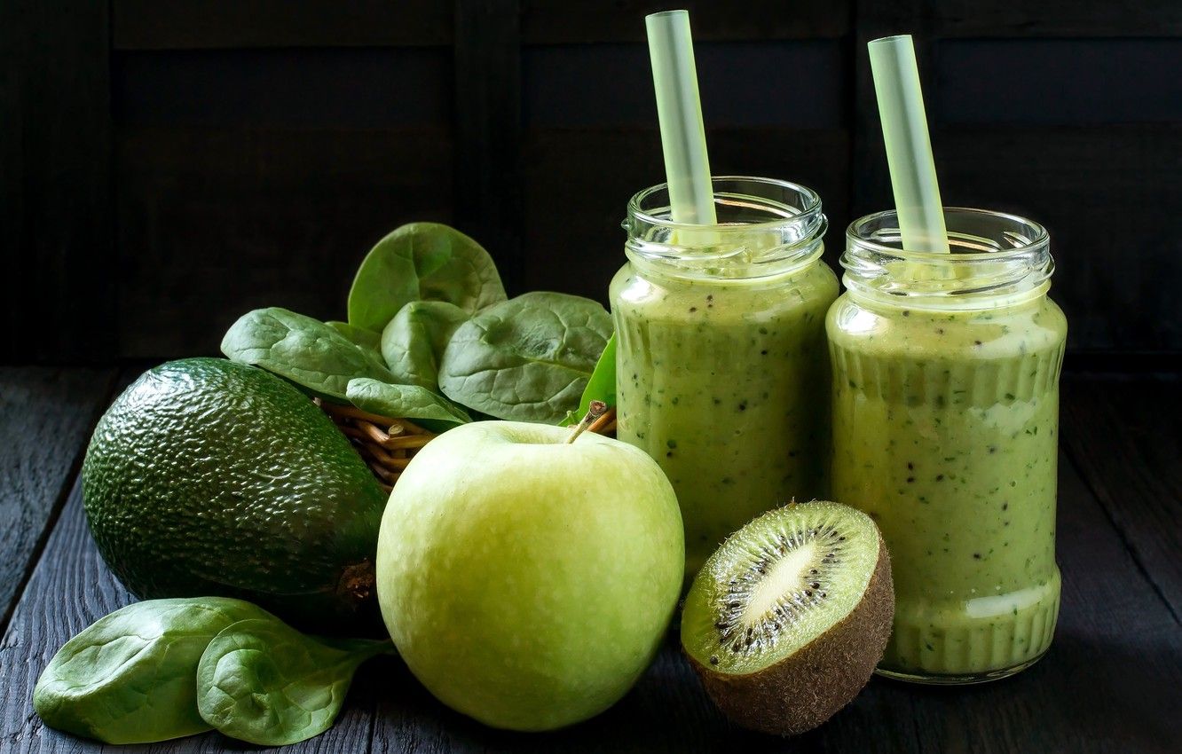Avocado With Kiwi Cocktail
