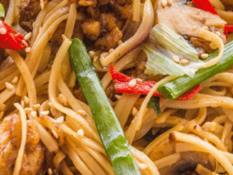 Noodles With Chicken
