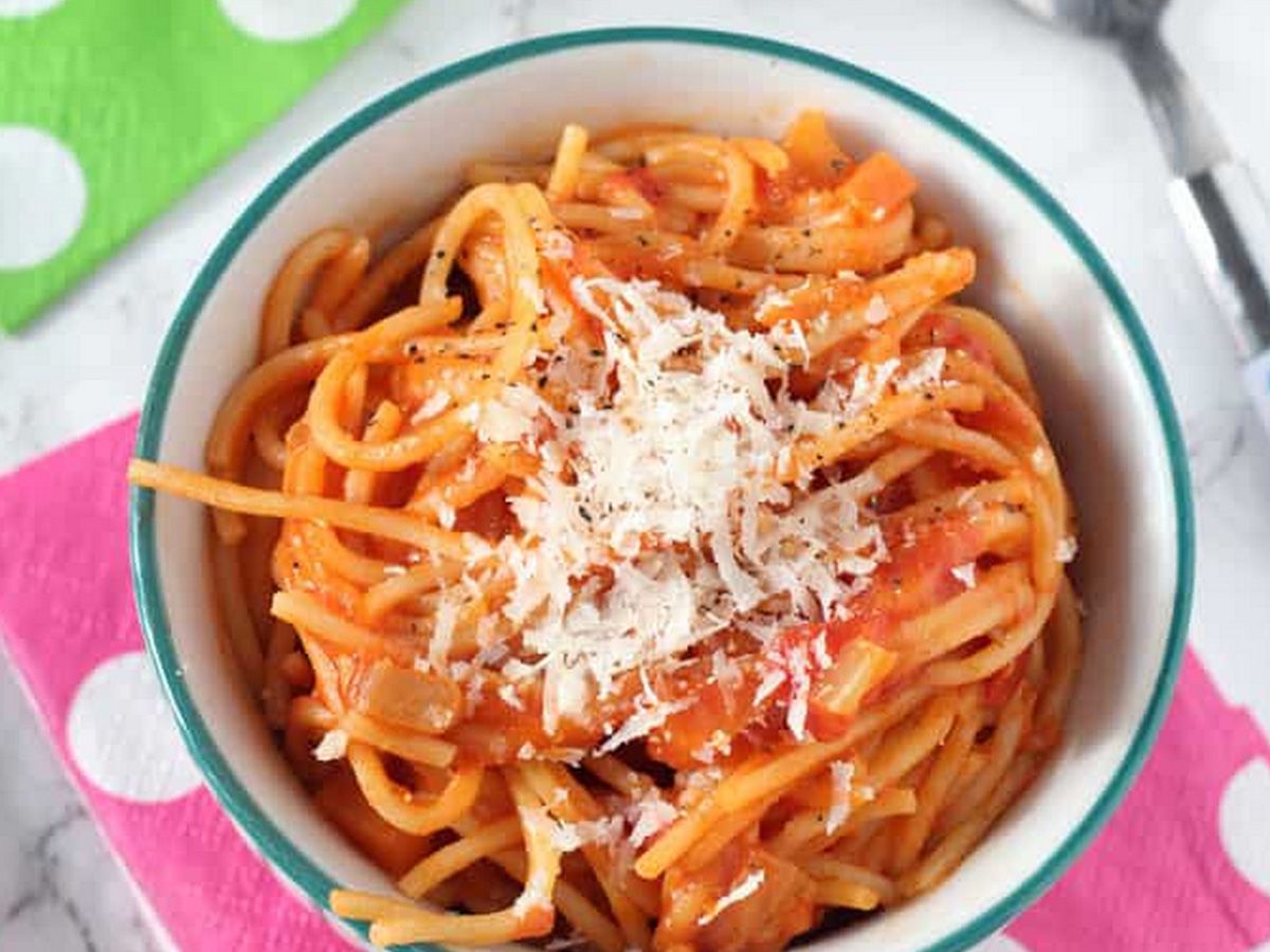 KIDS RED Pasta