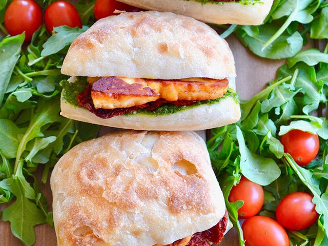 Pesto Halloumi Cheese With Tomato Jam Sandwich