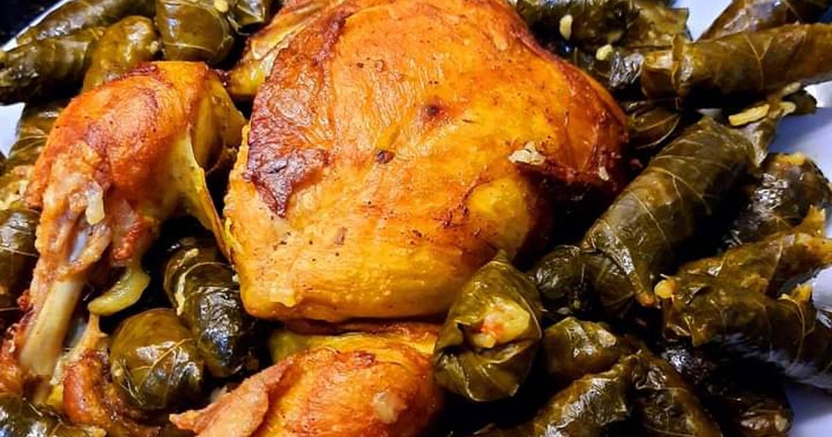 Quarter Chicken With Vine Leaves Meal