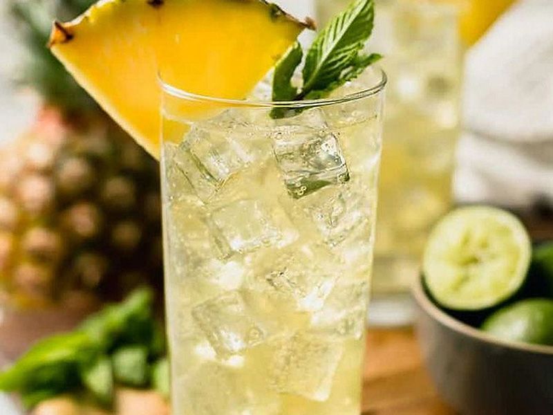 pineapple MOJITO