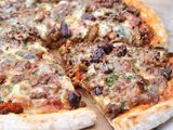 Carne Pizza