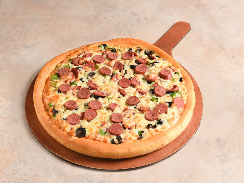 Curry Sausage Pizza
