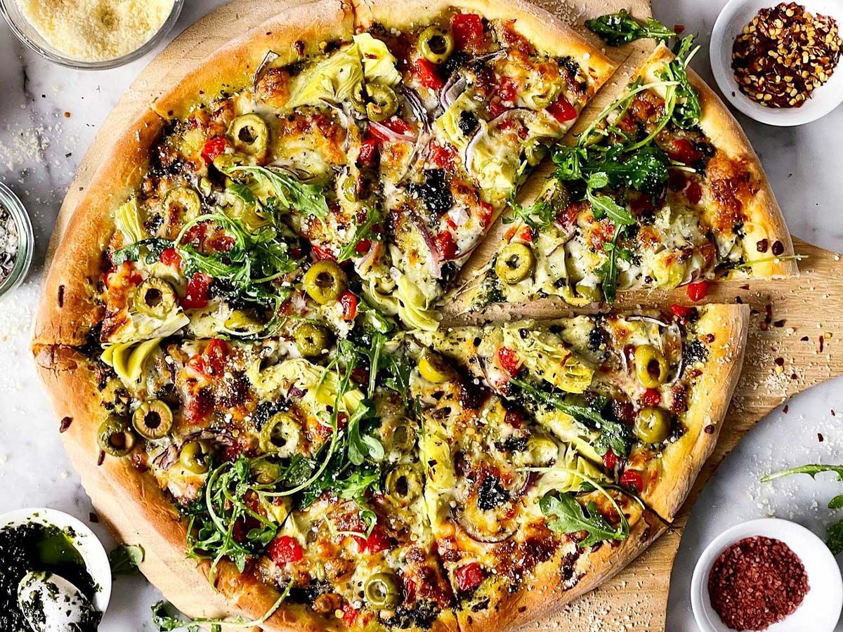 Mediterranean Pizza