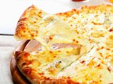 Quattro Formaggi Pizza