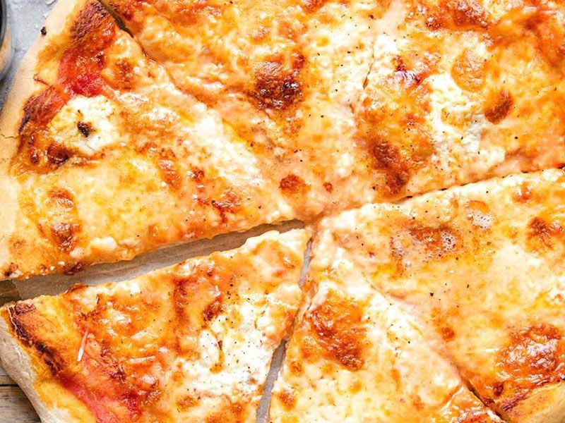 Quattro Formaggi Pizza