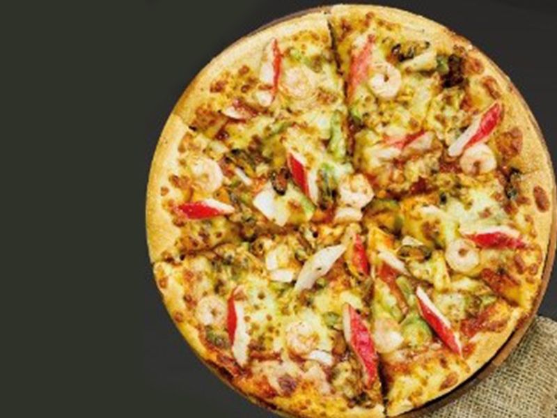 Seafood Pizza