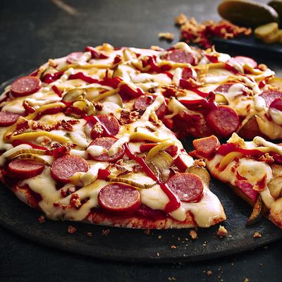 Hot dog pizza