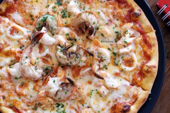 Calamari Pizza