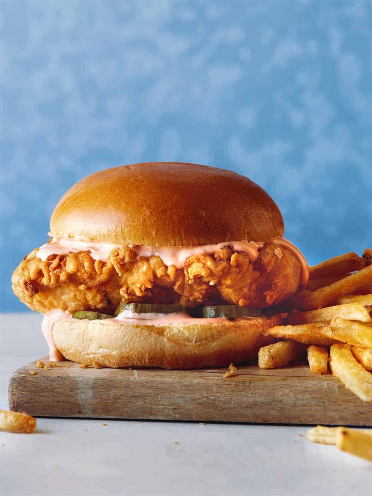 Wempy Mighty Chicken Fillet Sandwich