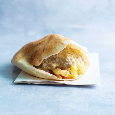 ساندويتش بطاطس مع بابا غنوج