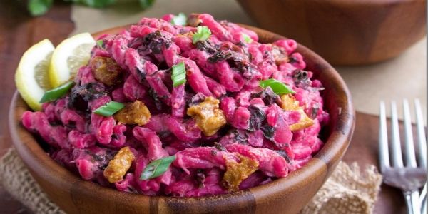 Mix Vegetables With Pink Sauce Salad