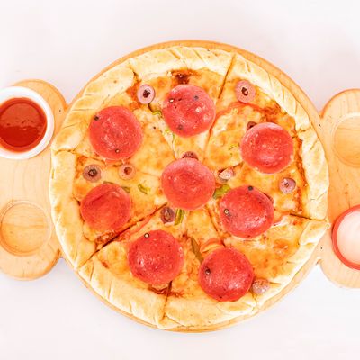 Salami Pizza