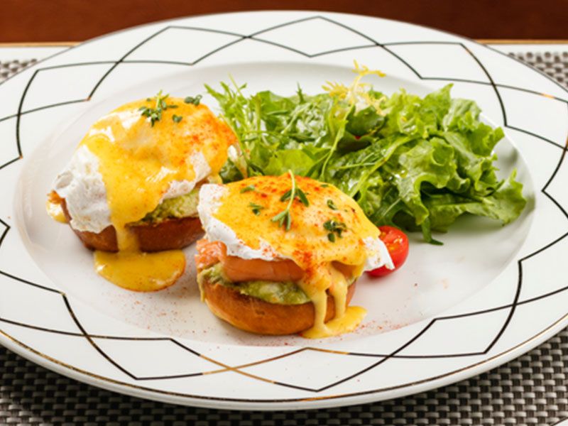 Eggs Benedict Royal