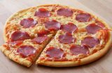 Salami Pizza