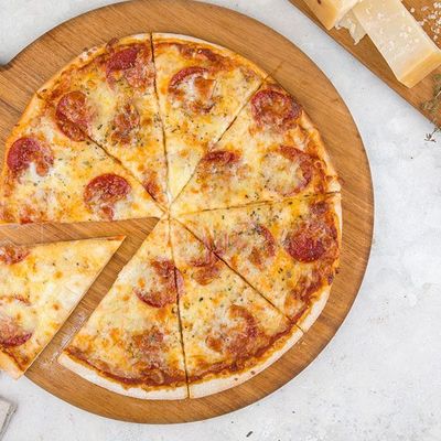 Salami Pizza