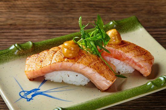 Tataki Nigiri Roll