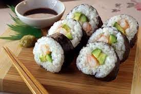 salmon avocado uramaki