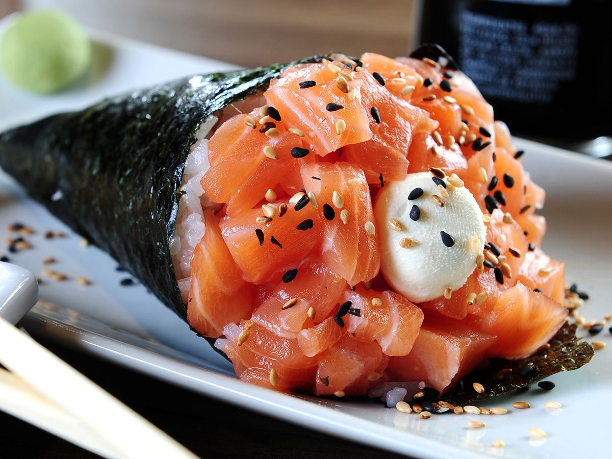 Salmon Temaki