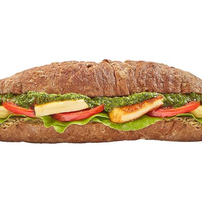 Sandwich Halloumi Pesto Brown Baguette