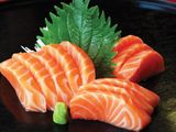SALAMON SASHIMI
