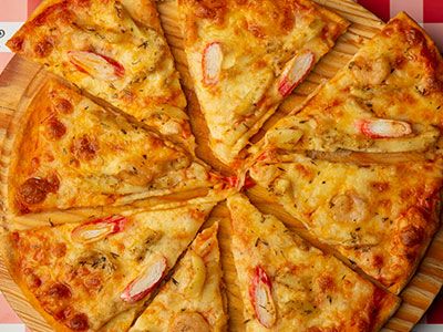 Seafood Pizza