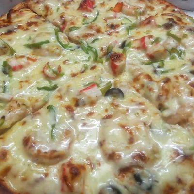 seafood ranch pizza