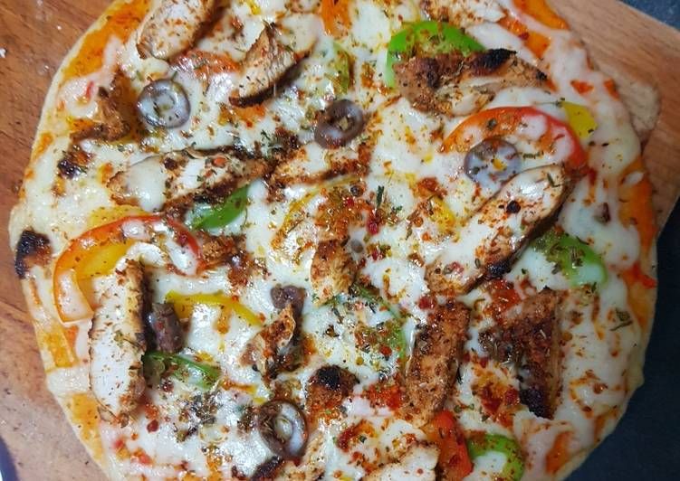 Oriental Chicken Shawerma Pizza
