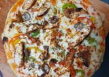 Oriental Chicken Shawerma Pizza