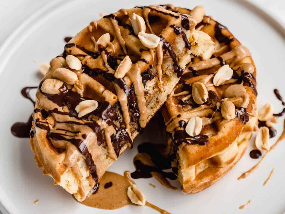 Snickers Caramel Waffle