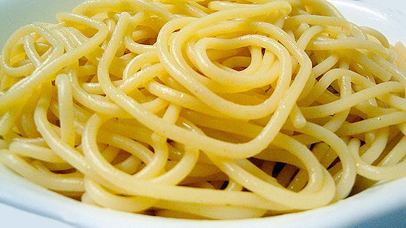 Small Pasta With Sauce