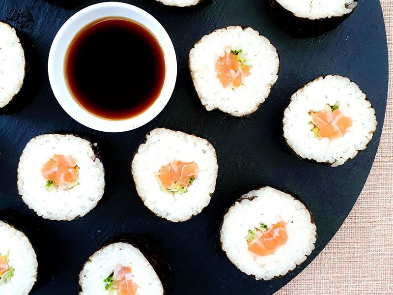 Special Uramaki Crispy Salmon Sushi