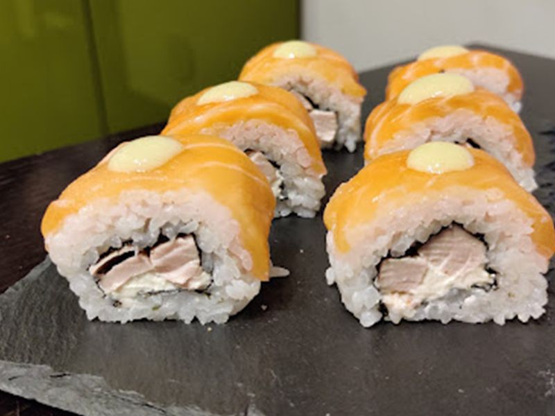 Special Uramaki Philadelphia Sushi