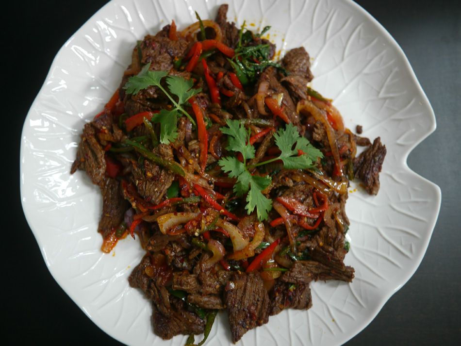 Beef With Spicy Sauce Platter
