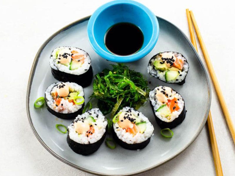 Spicy Salmon Maki Roll