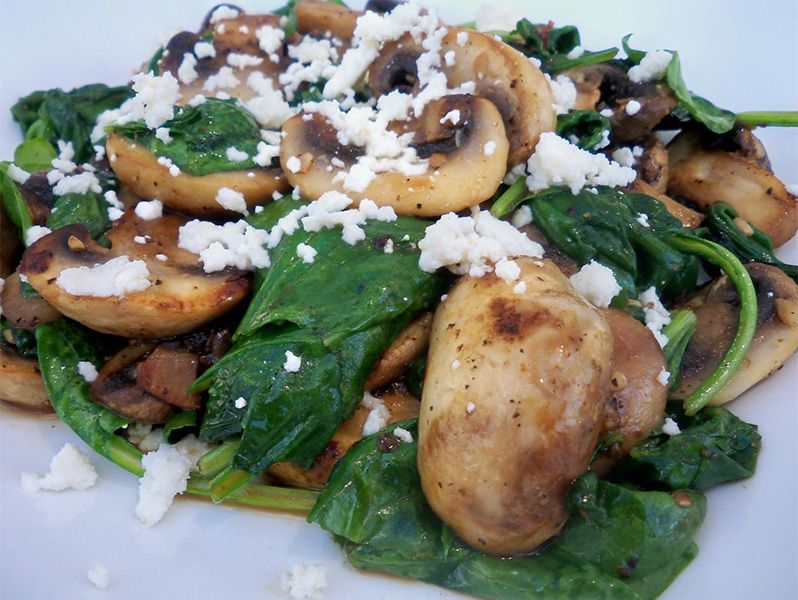 Spinach With Fresh Mushrooms And Light Cheese