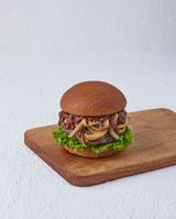 Smokey mushroom burger