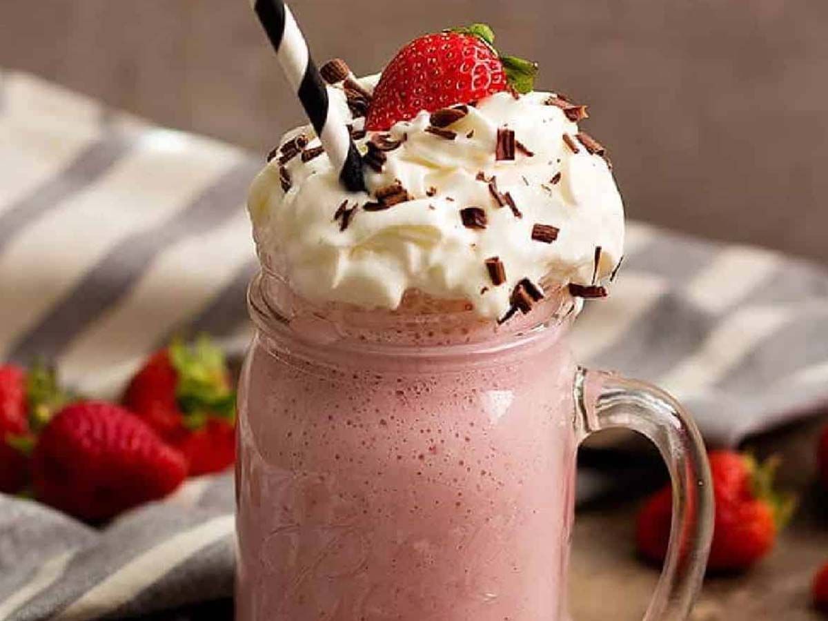 Strawberry MILKSHAKE