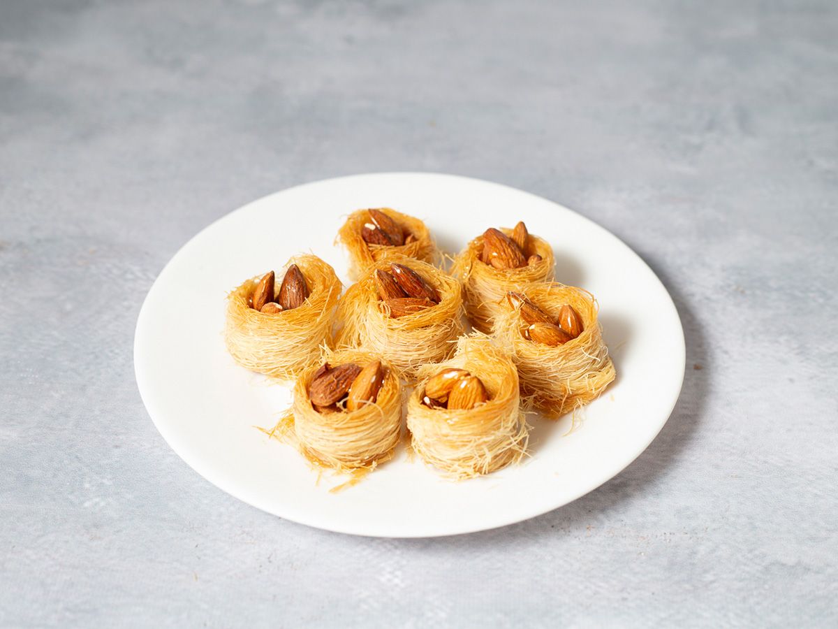 Kunafa Asawer Almond