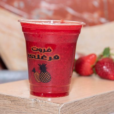Fresh strawberry juice